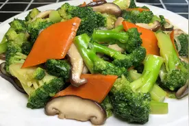 西兰花香菇这样做太好吃了，营养丰富，鲜香味美，老少皆宜视频封面