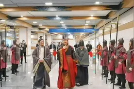 西安地铁9号线新线试乘 戳视频，一起坐地铁看兵马俑视频封面
