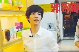 青年作家的领军人物就是他郭敬明，在初中就拿下大奖#郭敬明视频封面