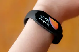 手环天花板？劝退！小米手环7体验视频封面