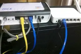 路由器隔一段时间就不能上网，拔掉电源重启后又可以了，是啥原因