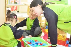 宝宝的最佳入园年龄是三岁？幼儿园园长却说，这个年龄更适合视频封面