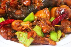 山东特色酱香鸡块，姥爷的祖传配方毫无保留分享，出锅馋的流口水视频封面