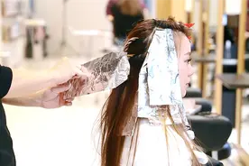 很吸睛的长发，“锡纸染”就是不一样，优雅气质女神范视频封面