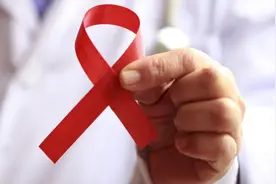 不要错把艾滋病当皮肤病，皮肤出现3种情况，可能是艾滋发出信号