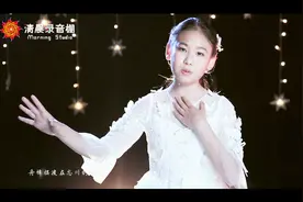 《左手指月》超强翻唱版，为实力女孩鼓掌！视频封面