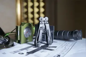 美国特种部队随身携带，拆弹专家必备，非常好用的多功能工具钳