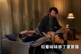 两个靓妹被困在集装箱，等待他们的是无尽的折磨视频封面