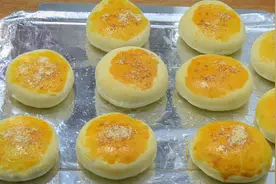 不会做豆沙包？面点师教你做，15分钟全熟，个个外皮酥脆里面香甜