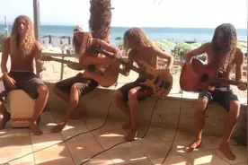 【夏日风情】--海边欢快的吉他弹唱！