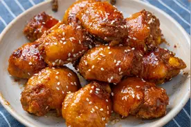 很多人不知道鸡翅这做法， 满满肉馅，小孩特别爱吃！