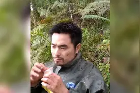 甘宇表哥讲述救援经过：全身衣服都烂完了，吃野果撑过17天视频封面