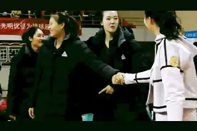 惠若琪退役，张常宁对她说了什么，笑得很开心啊视频封面
