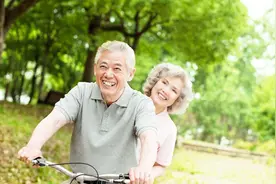 国务院发文！老年人将享受这些福利政策，每一条都是好消息！视频封面