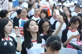 我国男女比例多少？第七次全国人口普查结果公布，数据让人没想到视频封面