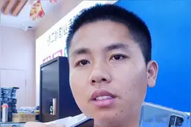 网友说华为nova7屏幕比荣耀30好，但是销售不认同，这是为什么呢视频封面