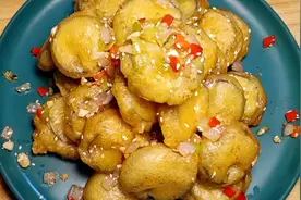饭店的炸茄盒为啥好吃？脆皮糊比例是关键，金黄酥脆，上桌就扫光视频封面