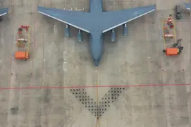 空军航空兵运-20部队：“鲲鹏”展翅飞出新航迹视频封面