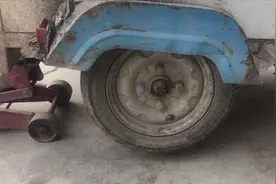 电动车行驶中方向抖动，这种情况是哪里问题？一分钟教你找到故障视频封面