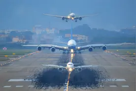 南航最大客机A380，没对比就没相害，真的特别巨大视频封面