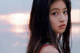 日本福冈第一童颜美少女视频封面