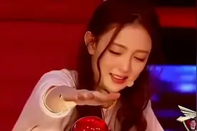 姐姐车祸去世，小伙子撕心演唱《你的样子》，台下女评委疯狂爆灯视频封面