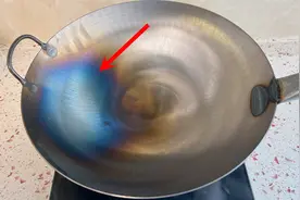 新铁锅别直接用火烧，等于吃涂层！教你正确开锅方法，不锈不粘锅