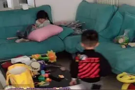 郭威贷款买房已经搬入新家，90平两室一厅就是为了离开杜新枝魔抓视频封面