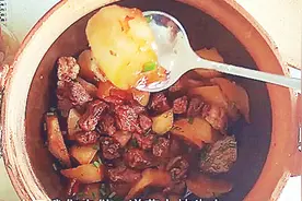 萝卜炖牛肉的家常做法，牛肉软烂入味，萝卜香甜下饭，吃过忘不了视频封面