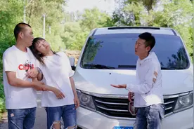 美女醉酒打车，遇见老实男司机，结局太逗了视频封面