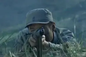 团长枪法真不错呀，一枪一个准，打得别提多开心了，一边打一边笑