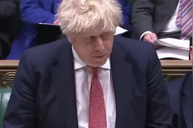 英政府宣布正式与新冠共存 将于24日解除所有新冠隔离措施视频封面