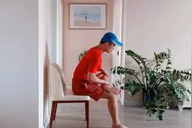 坐骨神经痛？屁股疼，腿麻，1个动作精准拉伸，放松梨状肌视频封面