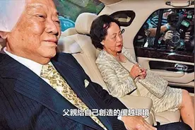 身价百亿，妻子老年痴呆后，他亲自照顾，97岁去世视频封面