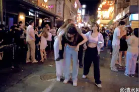 韩国灯红酒绿的酒吧一条街，美女比比皆是视频封面