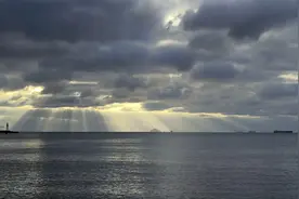 华为Mate 40 Pro拍日出视频封面