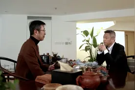 侯鸿亮：作为制片人，要给编剧和导演最大的创作空间视频封面