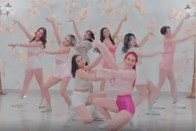 舞团快闪，俄罗斯女团翻跳韩舞“Feel Special ”，舞姿曼妙视频封面