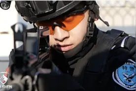 独家拍摄：新疆和田特警队反恐实弹演练视频封面