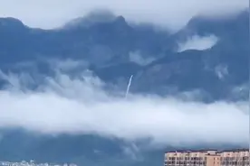 庐山瀑布再现“银河落九天”奇景 网友：诗仙李白诚不我欺视频封面