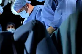 食脑虫潜伏在我们身边它有多可怕？我们该如何面对？视频封面