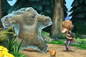 光头强最强的四件武器，每一件拿出来，熊大熊二看到就跑！视频封面