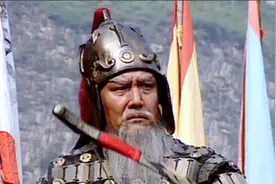 三国五虎上将武力大排名，张飞仅排第四，黄忠垫底！视频封面