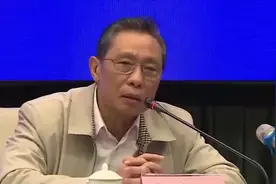 钟南山：中药能减轻新冠病毒炎症症状视频封面