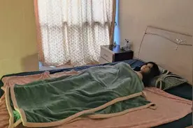 从爆火到隐身，记者再探成人体验馆，获客不易自嘲沦为打工仔视频封面