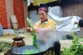 农村老坛酸菜，腌制三天就可以出坛，做法简单一步就成功视频封面