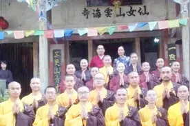 四川古刹为人所知，因其内有三十位学霸僧人，甚至有人曾年薪百万