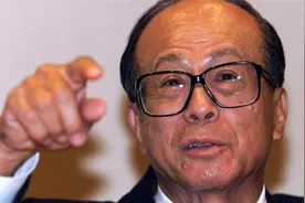 拒绝“首富哥哥”的援助！李嘉诚亲妹妹办塑料厂，如今身家过视频封面