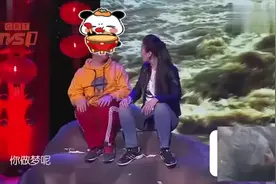 《绝处逢生》：女警花被困孤岛，笑到肚子疼！视频封面