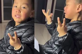 哭到沙哑！江苏5岁萌娃掰着手指算算术被难哭，妈妈一旁默不作声视频封面